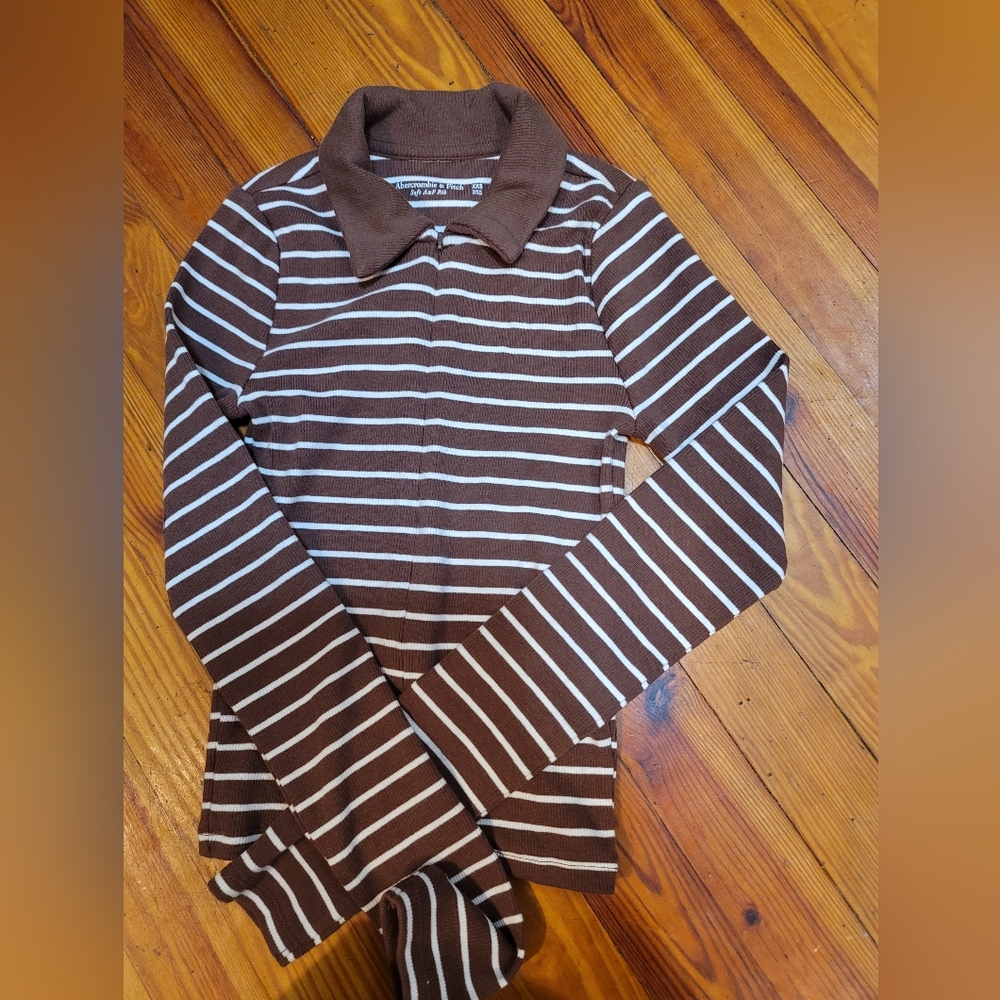 ABERCROMBIE stretchy zip up polo neck top